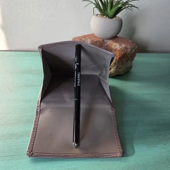 Louis Vuitton Epi compact🩶 - Picture 8 of 8